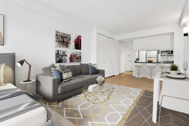 Interior Photo - 200 East 87th Street