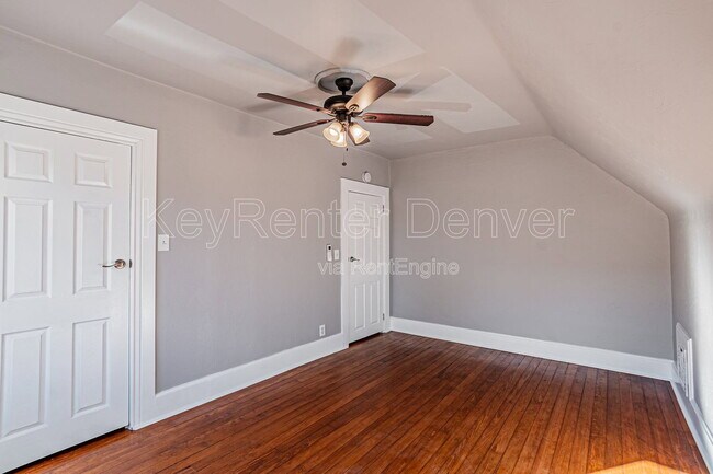 Building Photo - 2105 W 31st Ave