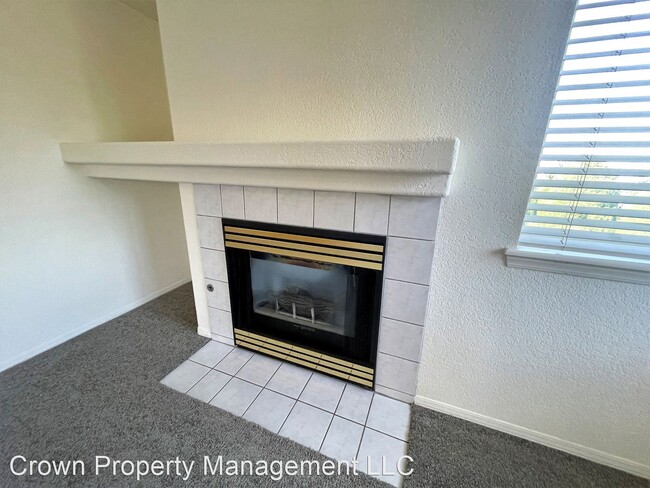 Building Photo - 3 br, 2 bath House - 1312 N Montana Street