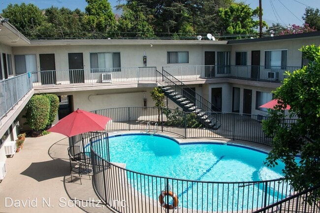 Building Photo - 833 W Foothill Blvd