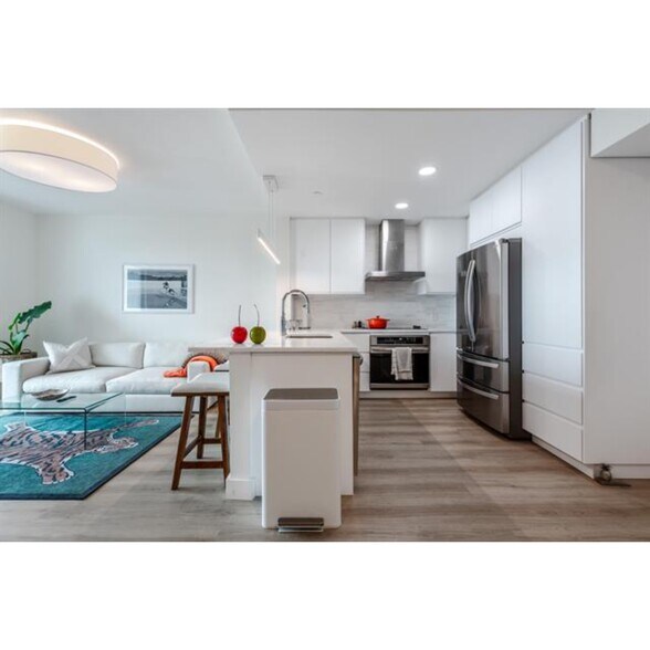 Primary Photo - 1723 SW 23rd St