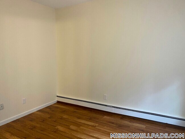 Building Photo - 62 S Huntington Ave