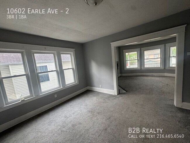 Building Photo - 10602 Earle Ave