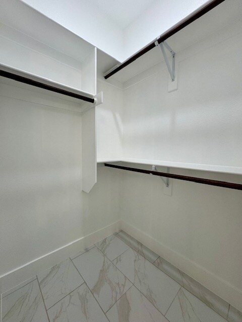 Building Photo - 38 Woodbridge Dr