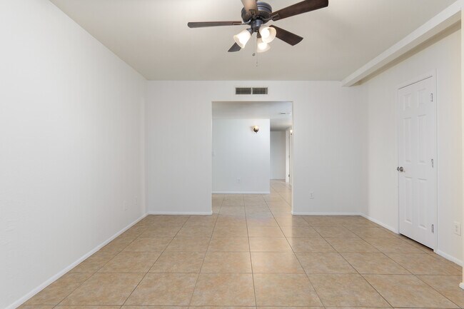 Building Photo - 7711 E 39th St