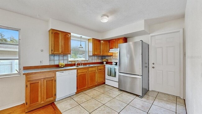 Building Photo - 5233 52nd Way N