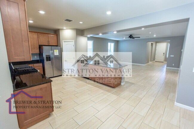 Building Photo - 4118 E Hoot Owl Trail