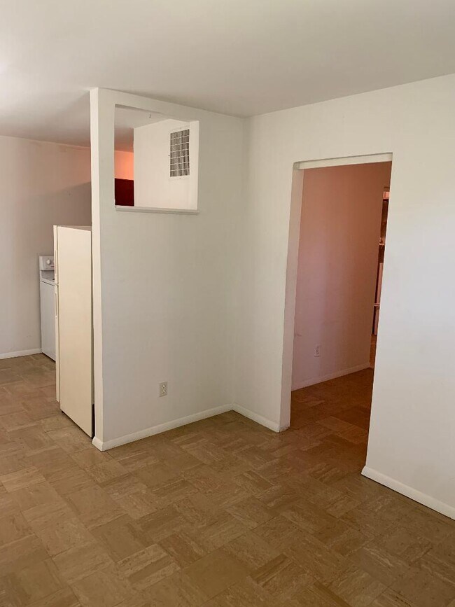 Building Photo - 9744 McDowell Pl