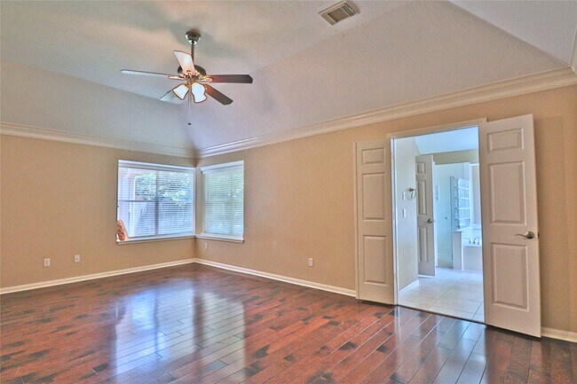 Building Photo - 4530 Springfield Lakes St