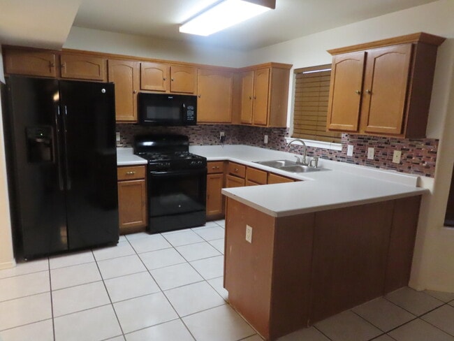 Building Photo - 12944 Tierra Pueblo Dr