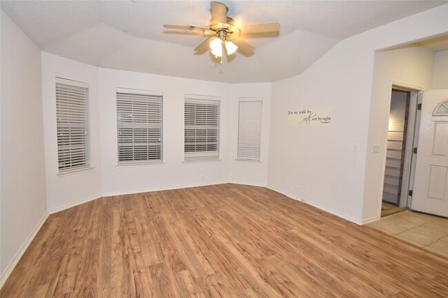 Building Photo - 4518 Clemwood Ln