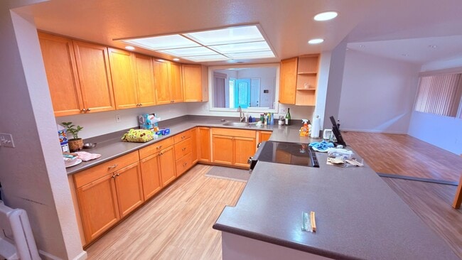 Building Photo - For Rent - 94-148 Kuanalio Pl