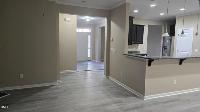 Building Photo - 805 Keystone Park Dr