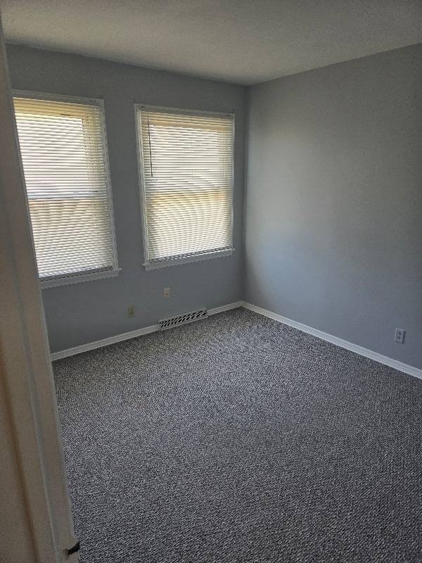 Building Photo - 7208 Glendale Ave