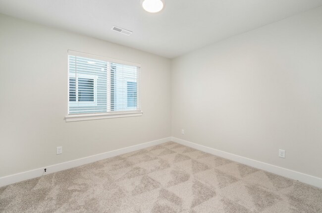 Building Photo - 3-Bedroom Home in Herriman
