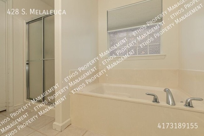 Building Photo - 428 S. Melaleuca-