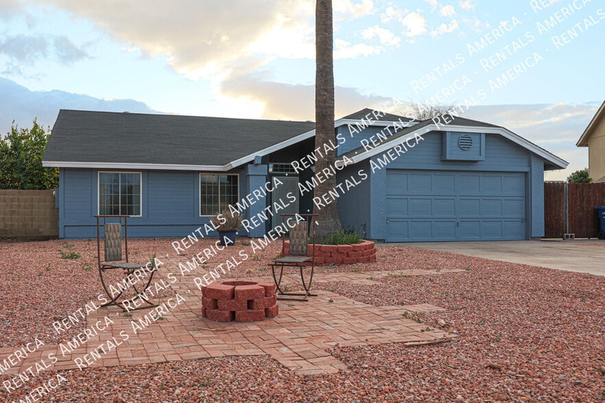 Building Photo - 324 S Rita Ln