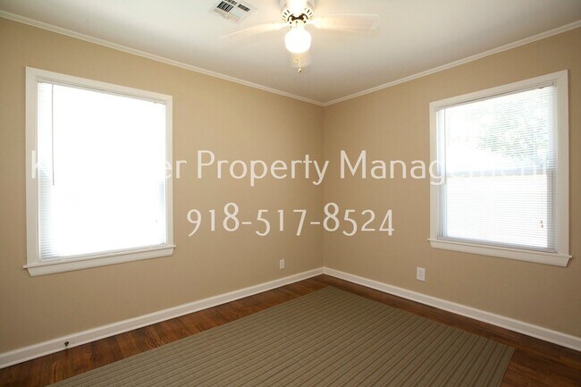 Building Photo - Stunning 2 Bed 1 Bath Home on Quiet Street: NO PETS!