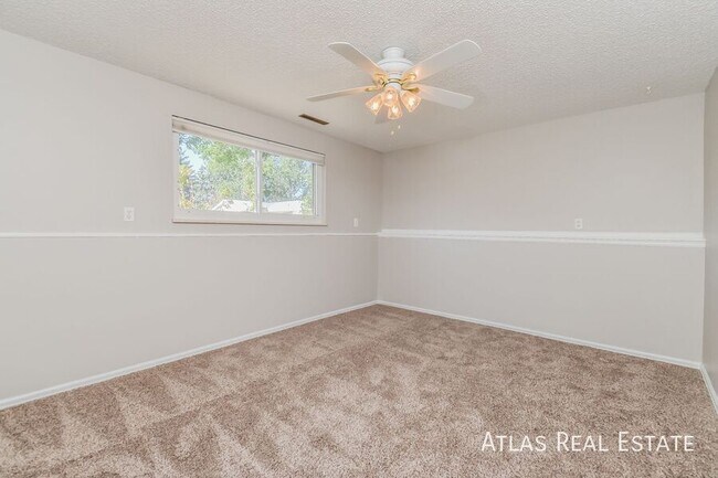 Building Photo - 4830 Ranch Dr