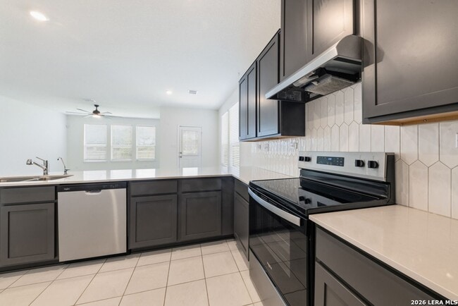 Building Photo - 702 Cedar Kys