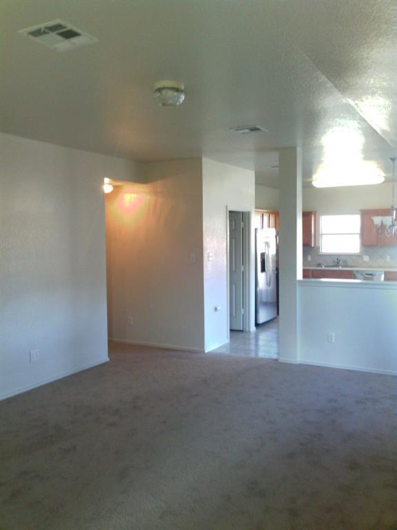 Building Photo - BEAUTIFUL 4 BEDROOMS / 2 BATH HOME IN SETTLERS CROSSING