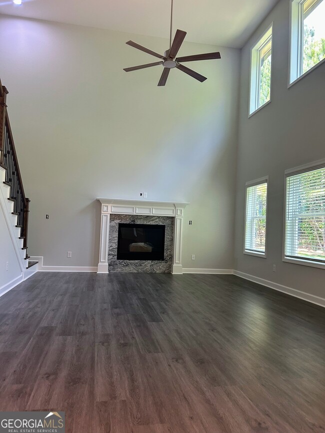 Building Photo - 3710 Renaissance Cir