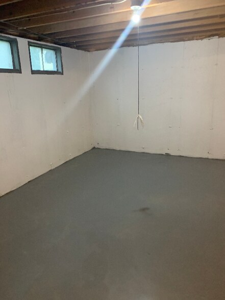 Building Photo - 7101 Lexington Ave