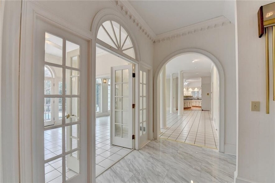 Building Photo - 1000 Grayson Pkwy