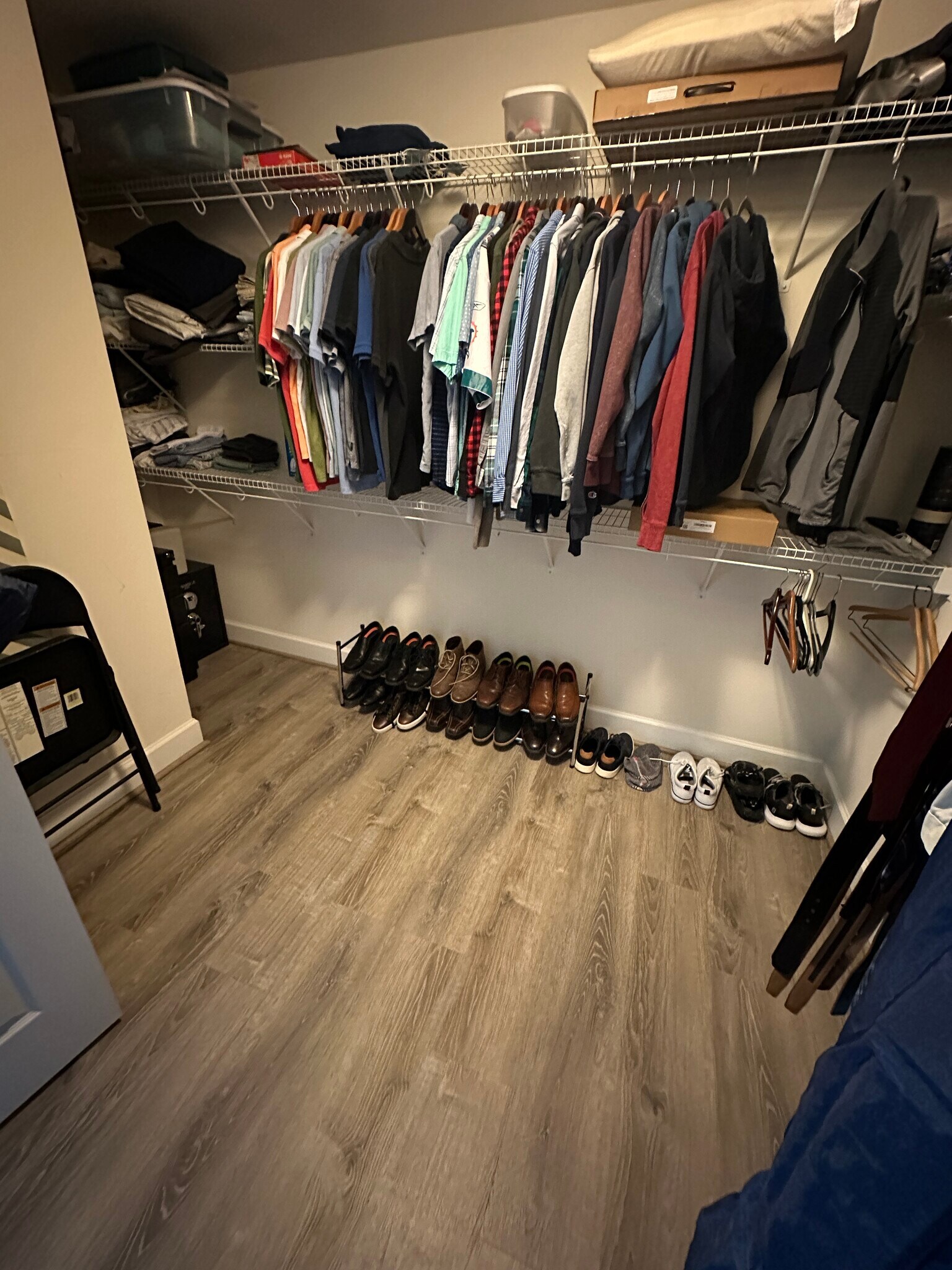 Master walk-in closet - 16654 Danridge Manor Dr