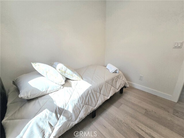 Building Photo - 1225 W 41st St