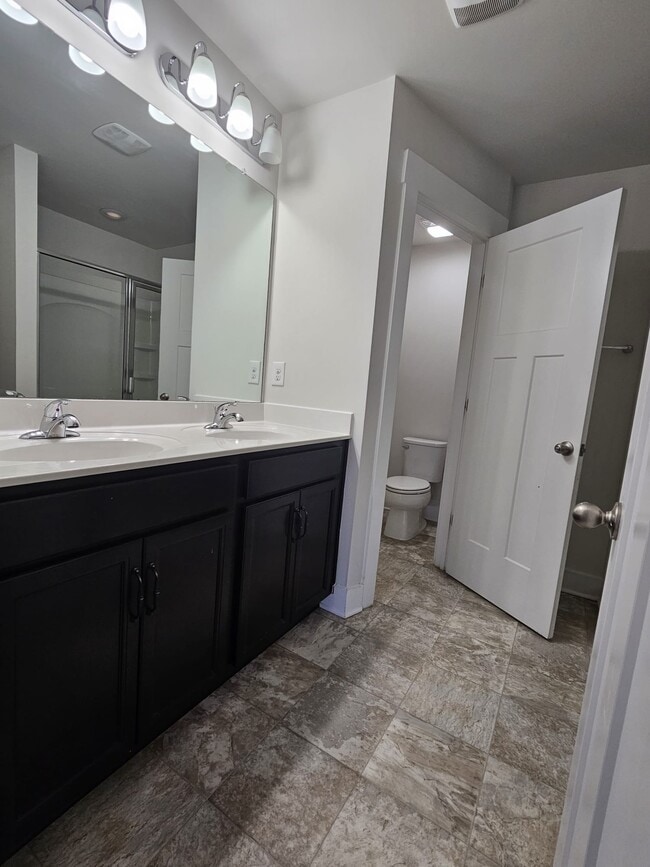 Building Photo - 114 Lerner Ct