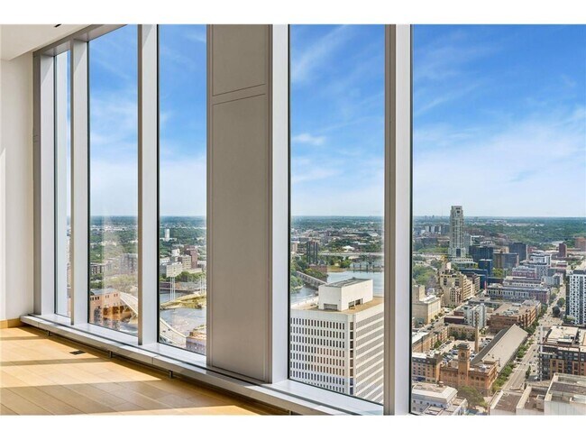 Building Photo - 255 Hennepin Ave