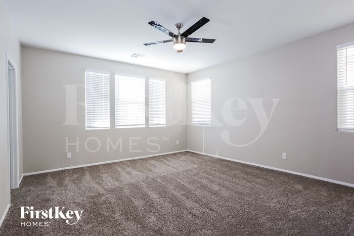 Building Photo - 6462 Lovett Canyon St