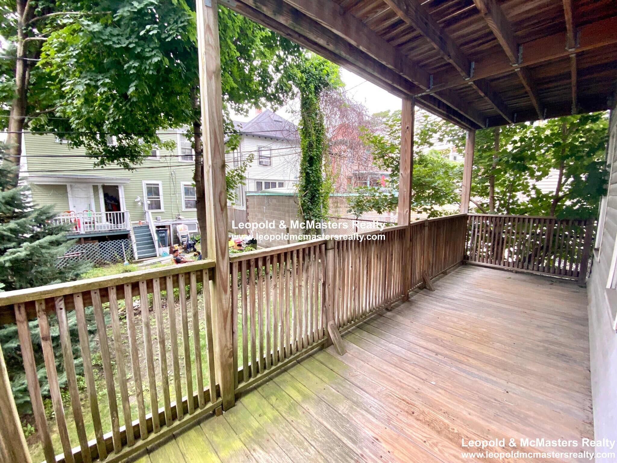 Building Photo - 21 Roseclair St