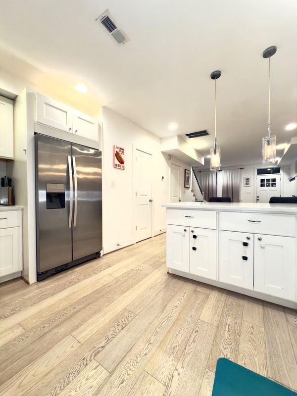 Building Photo - 749 Hamilton St