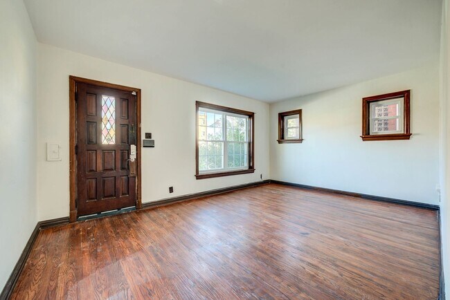 Building Photo - 3754 Dunnica Ave