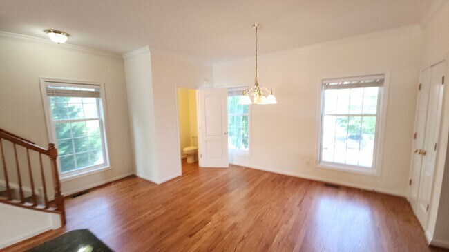 Building Photo - Spacious, Large, Luxury 3 Bedroom End - Unit Townhouse in Hockessin, Delaware