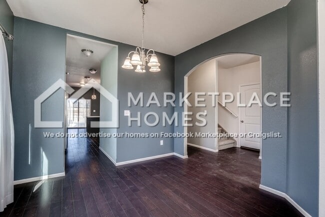 Building Photo - 9799 Desert Lily Cir