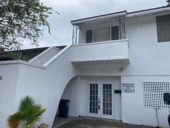 Building Photo - 1824 Hendricks Ave