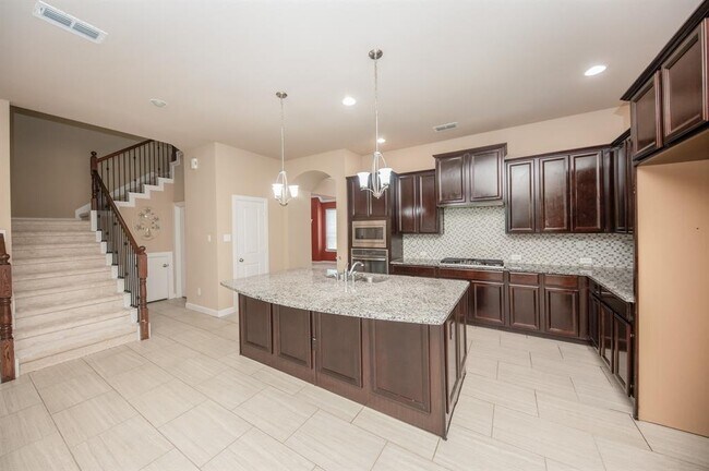 Building Photo - 3310 Belmont River Ln