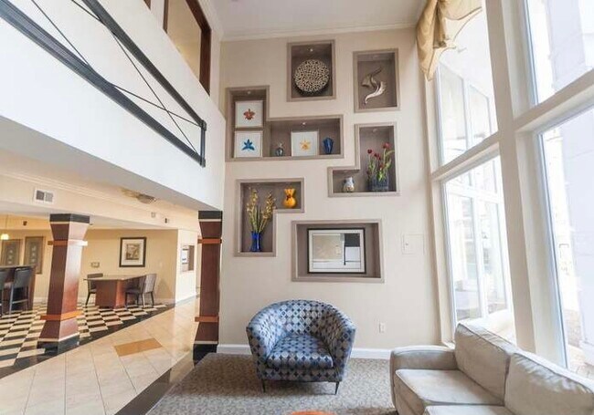 Building Photo - 501 Hungerford Dr