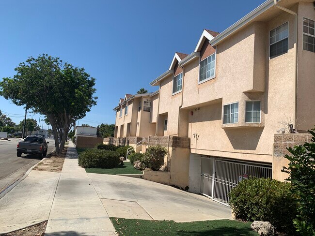 Front of the Building - 4315 W 145th St