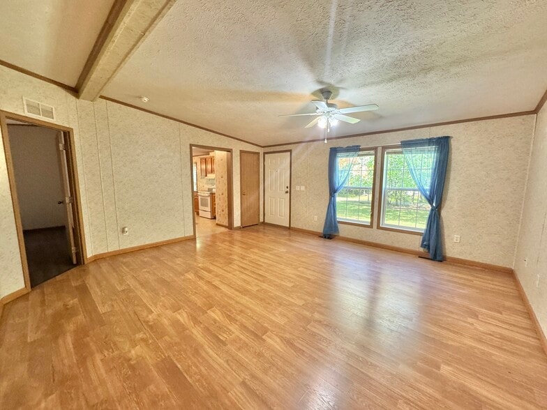 Building Photo - 130 Powers Drive Ln