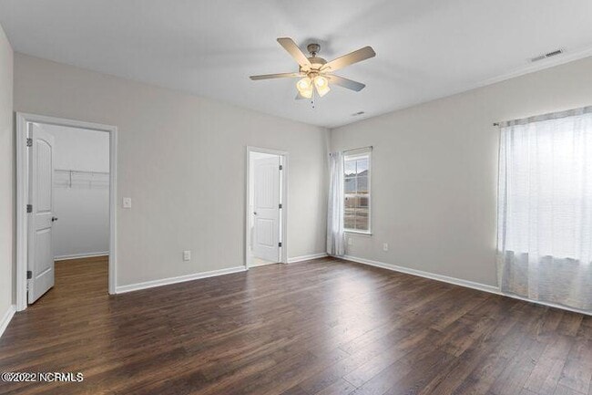 Building Photo - 361 Sequoia Dr