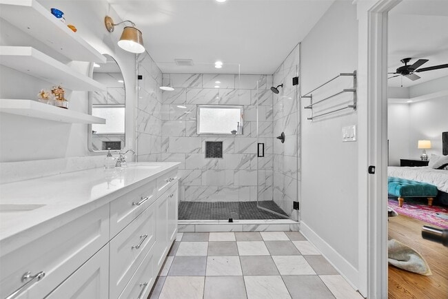 Building Photo - 4503 McKinney St