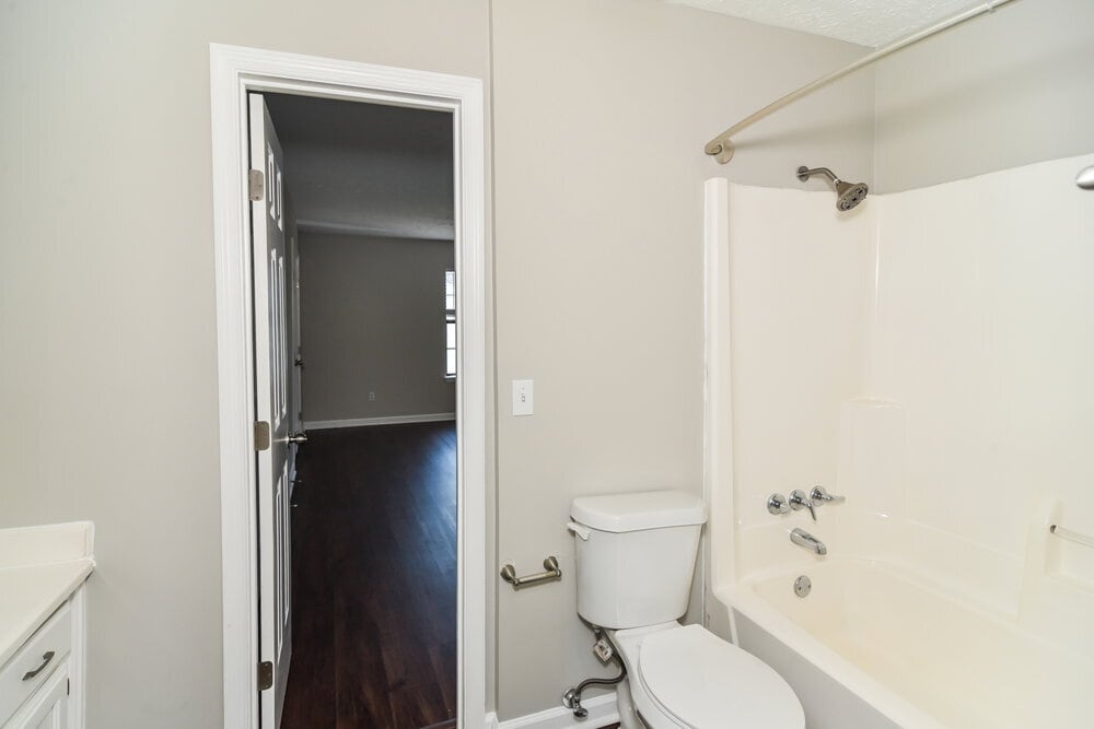 Building Photo - 312 Pine Ridge Ln