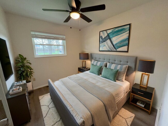 Building Photo - 5754 Nightingale Ct