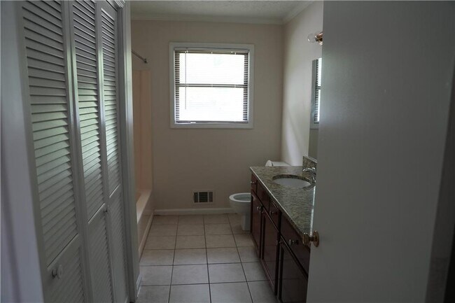 Building Photo - 3344 Hunters Lodge Rd