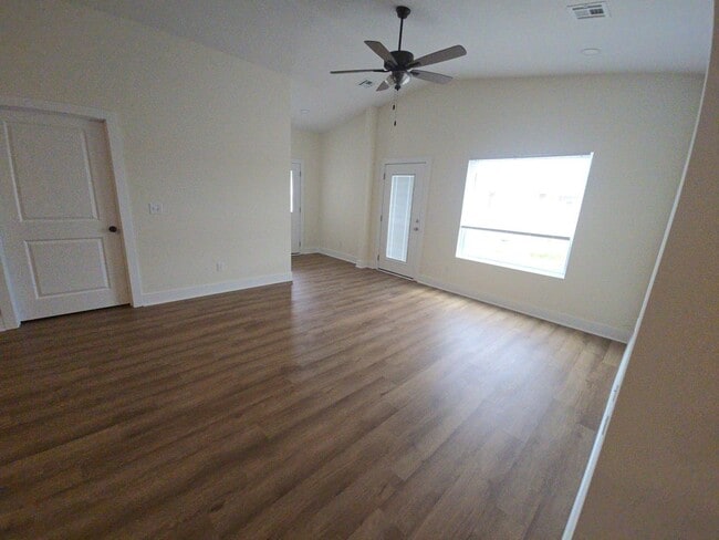 Building Photo - Brand-New 3BR/2BA Duplex | Open Floor Plan + Haysville Schools