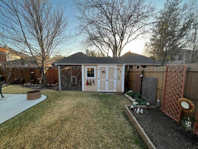 Building Photo - 612 Crystal Brook Dr